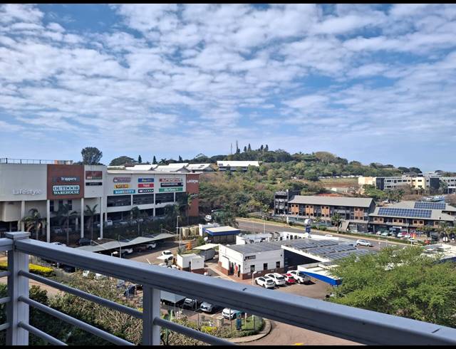 66M² BUSINESS CENTRE FOR SALE IN BALLITO DISTRICT